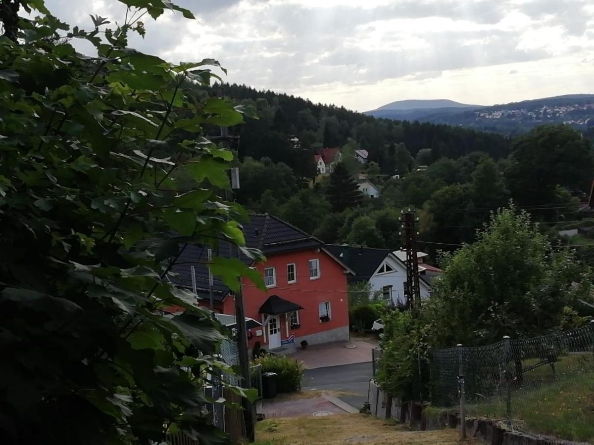 Ferienwohnung Fliederweg Suhl Buitenkant foto