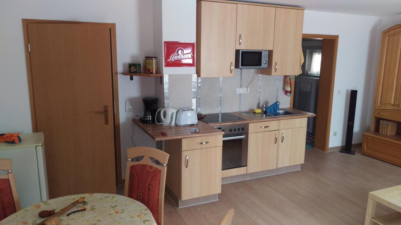 Ferienwohnung Fliederweg Suhl Buitenkant foto